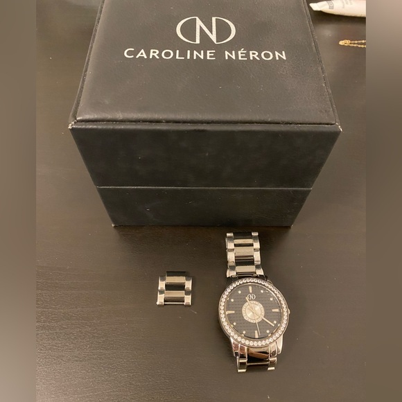 Caroline neron watch - Picture 5 of 5